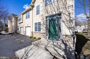 208 Castle Dr, North Wales, PA 19454 - Photo 35