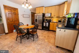 10 E Adair Dr, Eagleville, PA 19403 - Photo 9