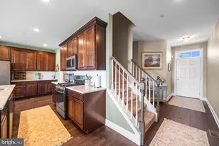 317 Ridgewood Dr, Royersford, PA 19468 - Photo 7