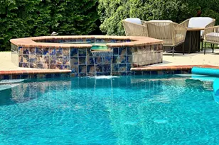 1710 Thornbury Ln, Maple Glen, PA 19002 - Photo 3