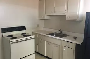 129 E High St, Pottstown, PA 19464 - Photo 3