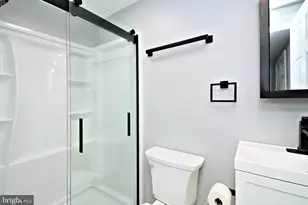 20 S Hanover St, Pottstown, PA 19464 - Photo 17