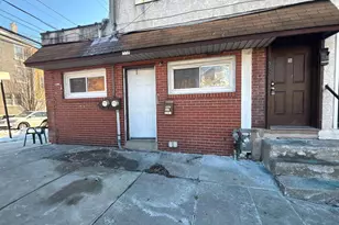 332 Green St, Norristown, PA 19401 - Photo 3