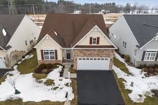 4349 Meadowridge Ln, Collegeville, PA 19426 - Photo 3