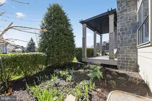 6177 Creekside Dr, Flourtown, PA 19031 - Photo 9