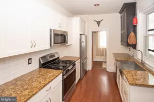 327 Jefferson St, East Greenville, PA 18041 - Photo 9