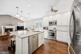 201 Crystal Ct, Blue Bell, PA 19422 - Photo 9