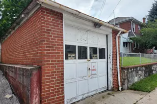 601 Green St, Bridgeport, PA 19405 - Photo 25