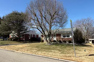 2427 Springview Rd, Norristown, PA 19401 - Photo 3