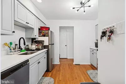 41 Zummo Way, Norristown, PA 19401 - Photo 7