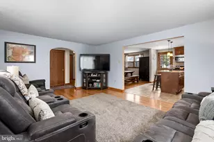 817 Buchert Rd, Pottstown, PA 19464 - Photo 9