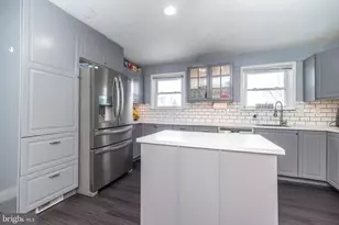 608 Natalie Ln, Norristown, PA 19401 - Photo 11