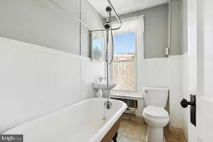 24 E 5th St, Pottstown, PA 19464 - Photo 11