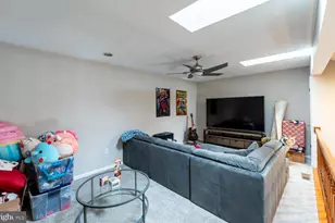 1012 Foxmeadow Dr, Royersford, PA 19468 - Photo 9