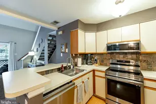 1012 Foxmeadow Dr, Royersford, PA 19468 - Photo 13