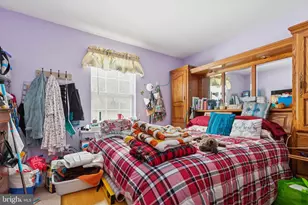 2426 Donna Ln, Pottstown, PA 19464 - Photo 9