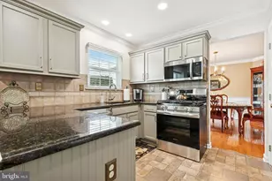 209 Drake Ln, North Wales, PA 19454 - Photo 9