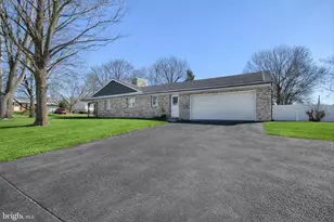 1001 Lakeview Terrace, Pennsburg, PA 18073 - Photo 43