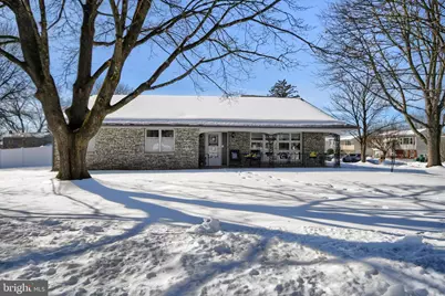 1001 Lakeview Terrace, Pennsburg, PA 18073 - Photo 1