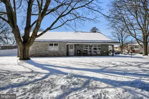 1001 Lakeview Terrace, Pennsburg, PA 18073 - Photo 1