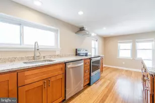 329 Hillcrest Ave, Conshohocken, PA 19428 - Photo 11