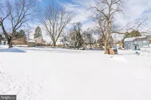 329 Hillcrest Ave, Conshohocken, PA 19428 - Photo 45