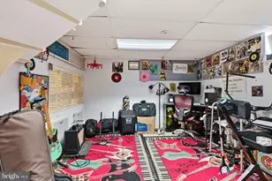 358 Oak Rd, Glenside, PA 19038 - Photo 37