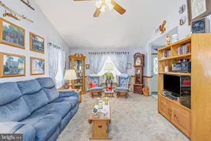 312 Royal Ave, North Wales, PA 19454 - Photo 5