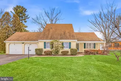 312 Royal Avenue, North Wales, PA 19454 - Photo 1