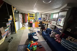 145 Jefferson St, Bridgeport, PA 19405 - Photo 21