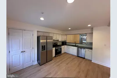 113 Merion, Conshohocken, PA 19428 - Photo 9