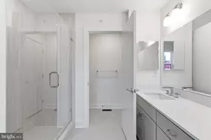 956 Riverplace Dr, Conshohocken, PA 19428 - Photo 35