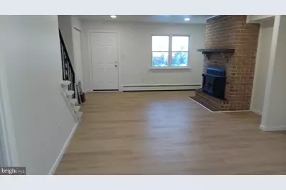 1406 Walnut Ridge Ests Estate, Pottstown, PA 19464 - Photo 5