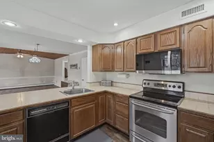 1302 Cherry Ln, Blue Bell, PA 19422 - Photo 17