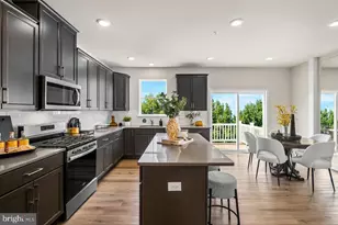 35 E Front St, Bridgeport, PA 19405 - Photo 5