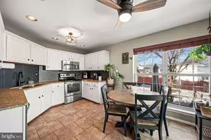 45 Pebble Beach Ln, Pottstown, PA 19464 - Photo 11