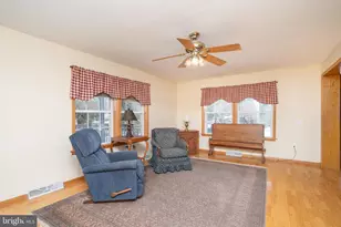 655 S 4th Ave, Royersford, PA 19468 - Photo 11