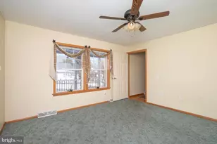 655 S 4th Ave, Royersford, PA 19468 - Photo 25