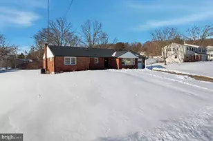 1411 N Adams St, Pottstown, PA 19464 - Photo 3