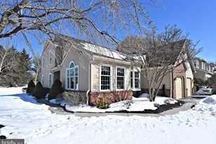 210 Pinecrest Ln, Lansdale, PA 19446 - Photo 3