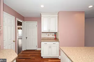 210 Pinecrest Ln, Lansdale, PA 19446 - Photo 17