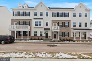 18 Anderson Dr, Bridgeport, PA 19405 - Photo 1