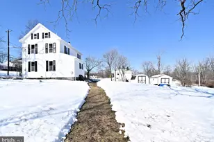 1398 Chestnut Grove Rd, Pottstown, PA 19464 - Photo 5