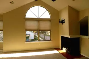 208 Foxmeadow Dr, Royersford, PA 19468 - Photo 3