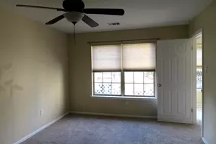 208 Foxmeadow Dr, Royersford, PA 19468 - Photo 9