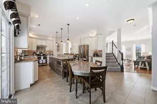 727 Sourwood Ln, Collegeville, PA 19426 - Photo 9