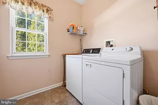 727 Sourwood Ln, Collegeville, PA 19426 - Photo 15