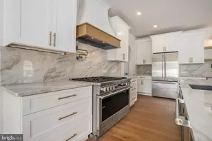 310 W 5th Ave, Conshohocken, PA 19428 - Photo 11