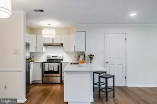 1005 Foxmeadow Dr, Royersford, PA 19468 - Photo 7