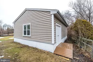 61 S Park Ave, Norristown, PA 19403 - Photo 57